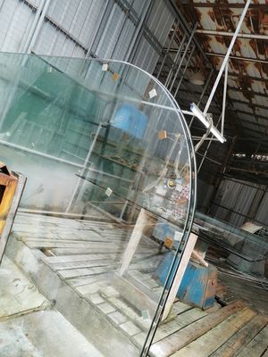 Η άχρωμη 12mm μπαλκονιών θερμότητα παραθύρων ενίσχυσε το τοποθετημένο σε στρώματα γυαλί